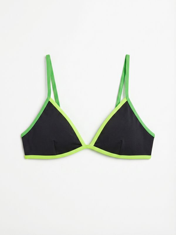 HI&BYE Crni fiksni trouglasti top bikinija Crna