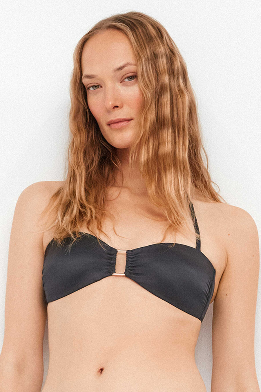 Bikini bandeau detalle argolla