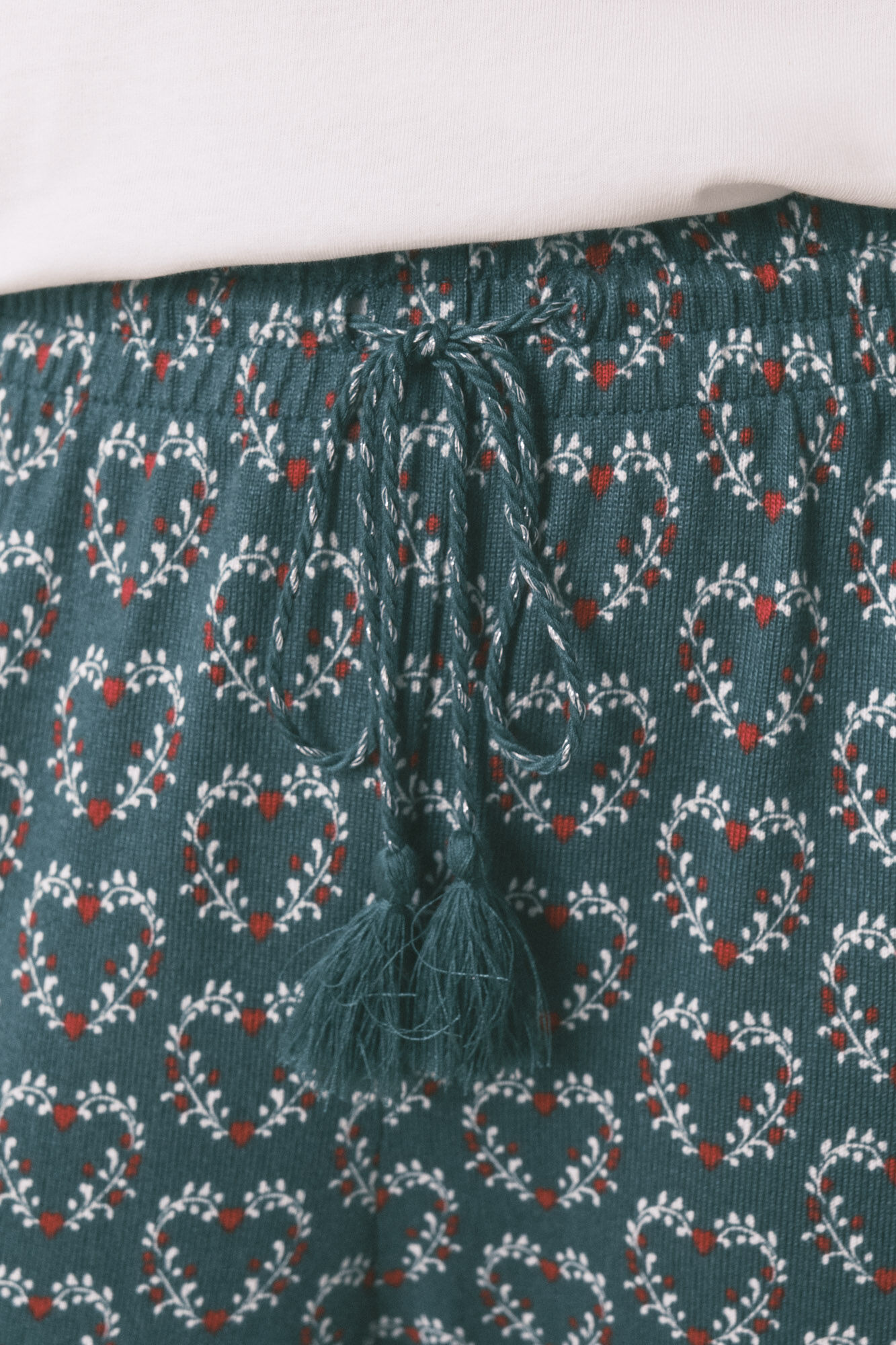 Women'secret Duge pletene pantalone od antilopa sa printom srca