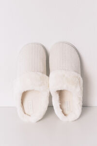 Women'secret Bele sobne papuče od lureks krzna sa rebrastom teksturom