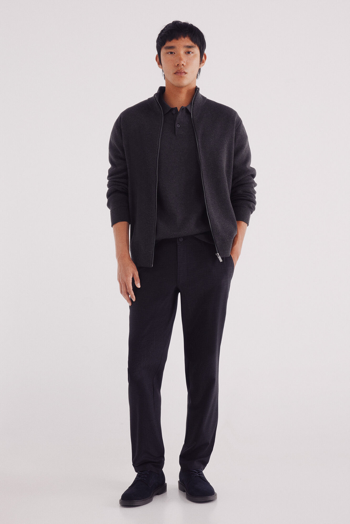 Conjunto de pantal&oacute;n, jersey y c&aacute;rdigan