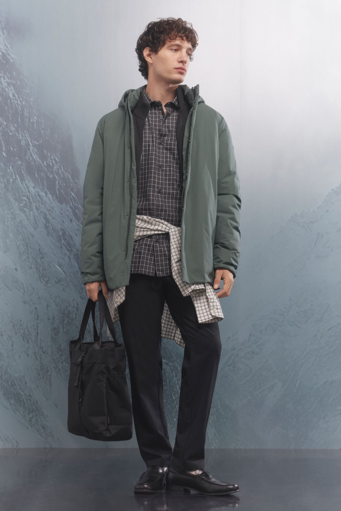 Conjunto de pantal&oacute;n, camisa y parka