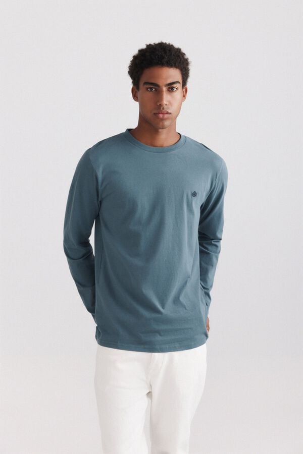 Shirt, shoes and chinos set