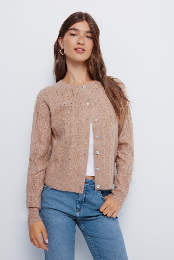 Neck, jeans and cardigan set