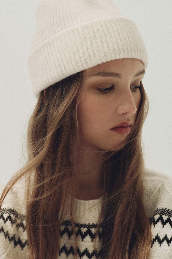 Conjunto de gorro y chaqueta