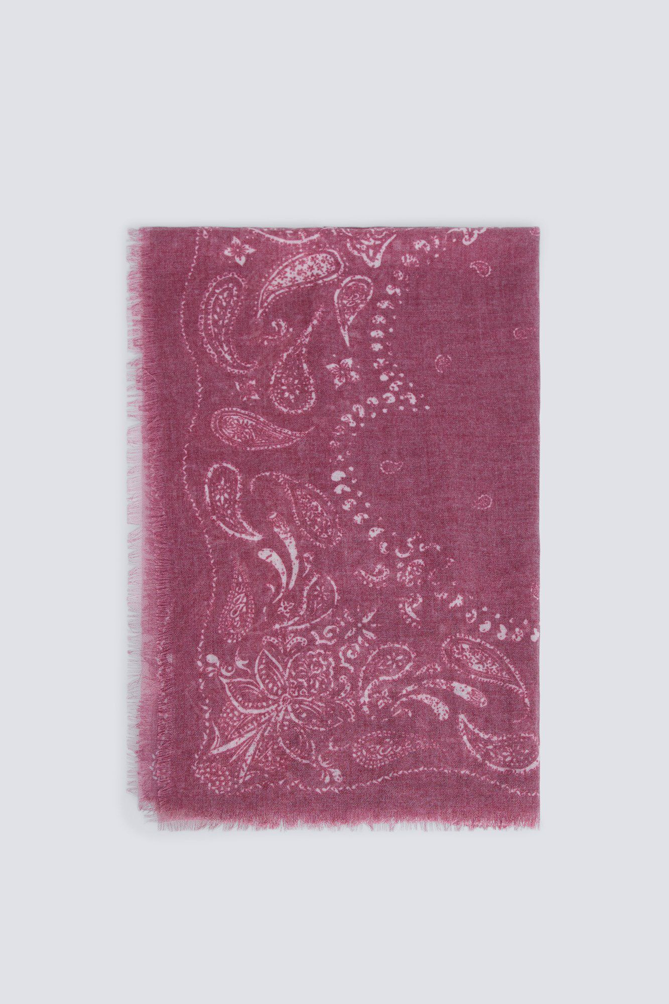 Scarf, jeans and t-shirt set