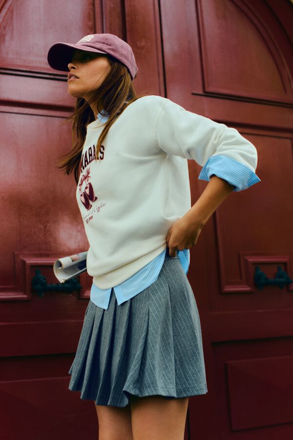 Skirt and sweatshirt set