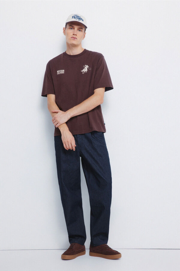 Shoe, jeans and t-shirt set