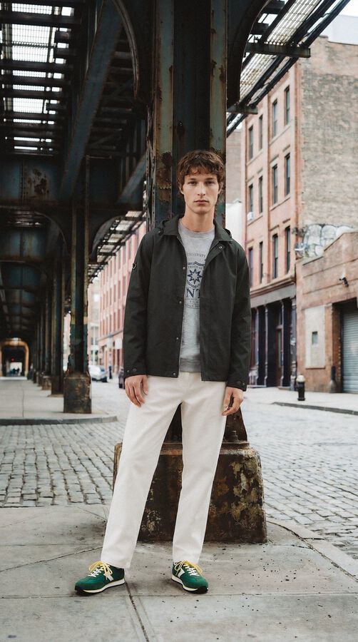 Sneaker, trousers and springfield set