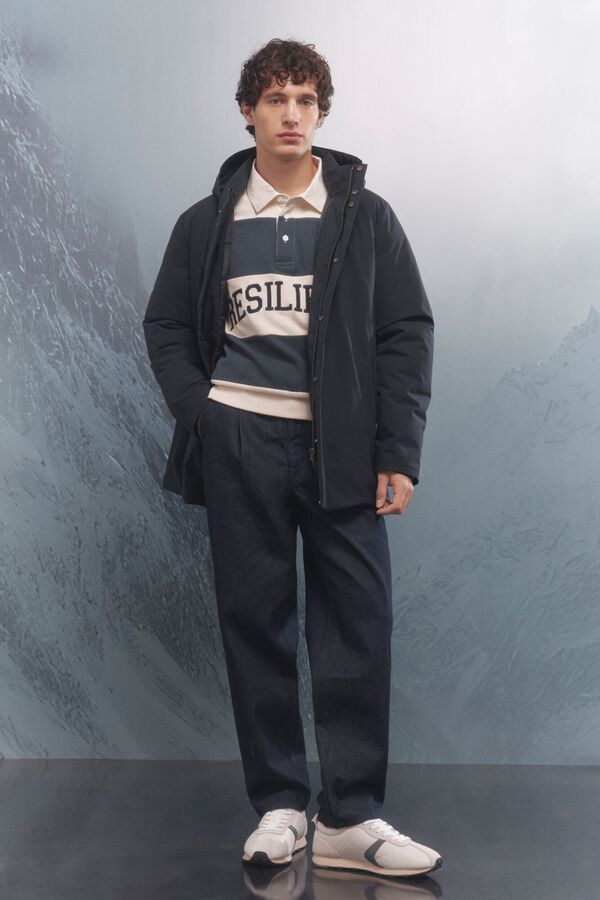 Conjunto de cal&ccedil;as e parka