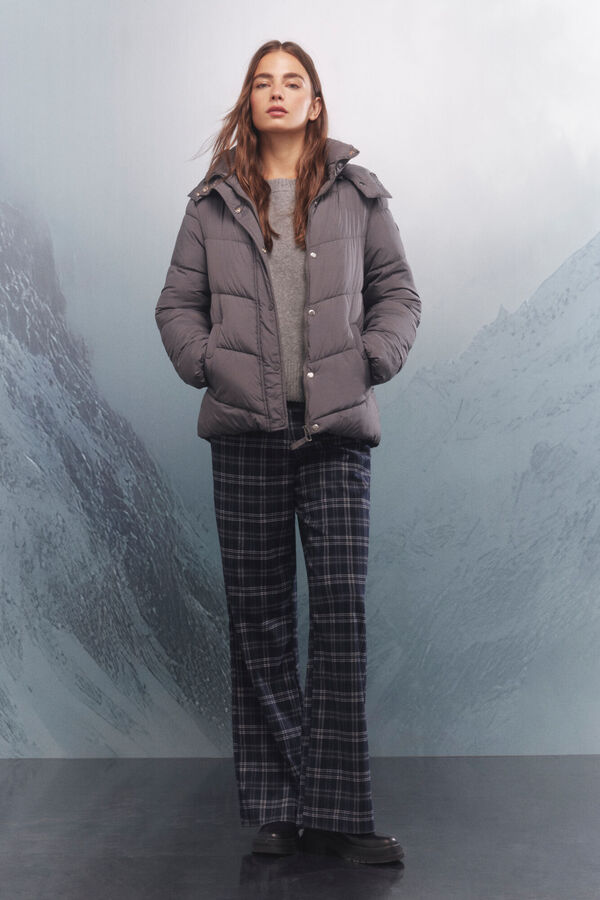 Conjunto de chaqueta y pantalones