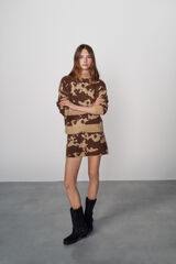 Conjunto de jersey y falda