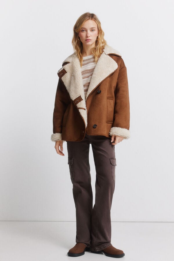 Conjunto de abrigo, pantalones y jersey