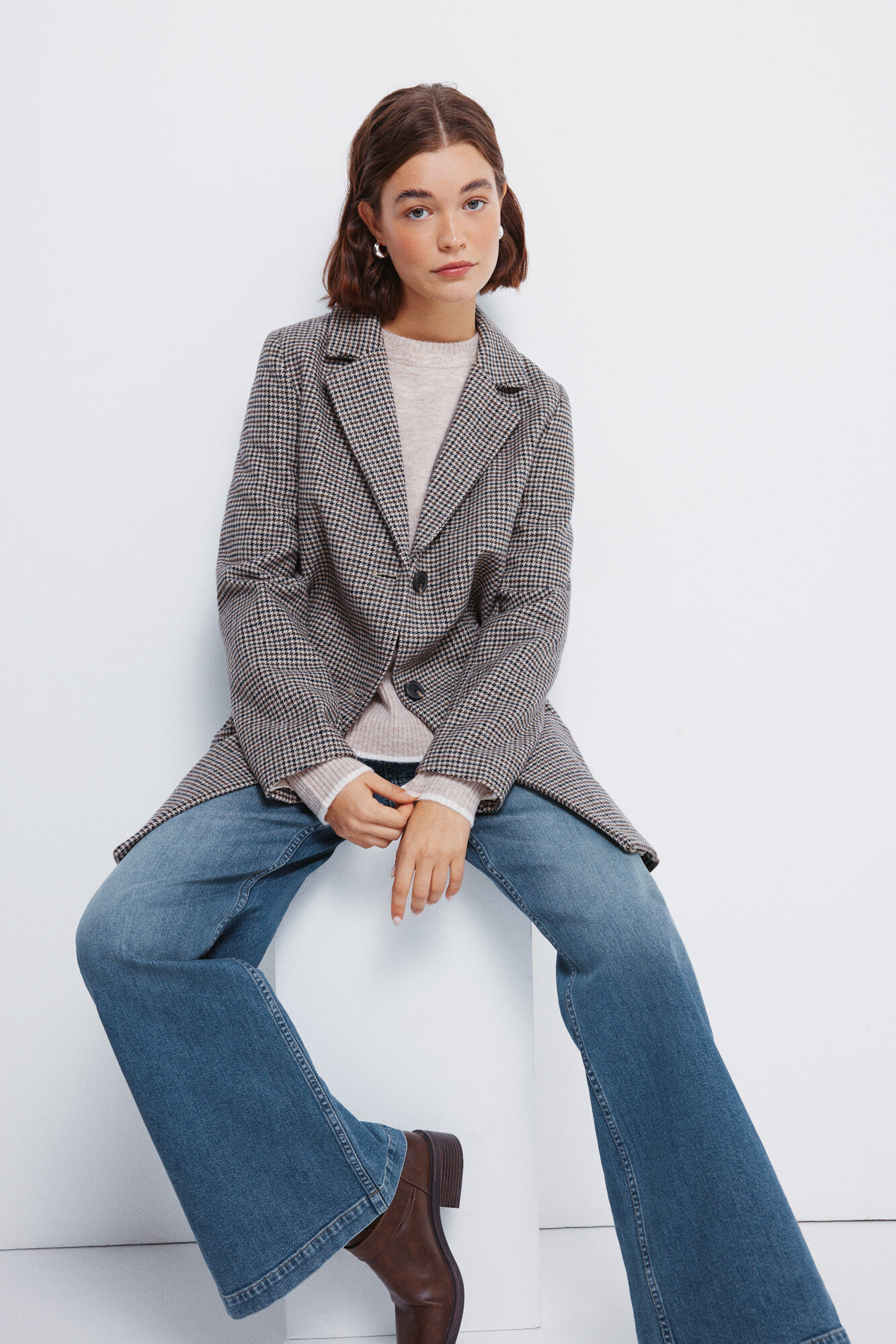 Neck, jeans and neck set