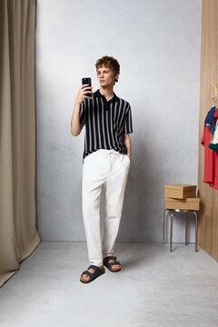 Ensemble polo, sandale et pantalon