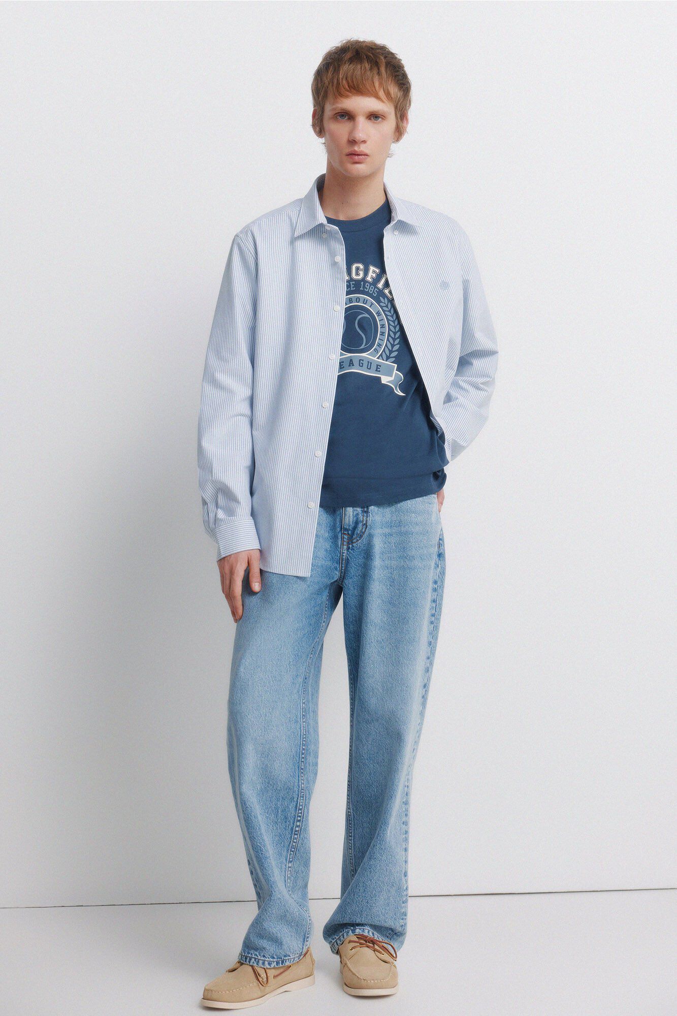 Shoe, jeans, shirt and t-shirt set