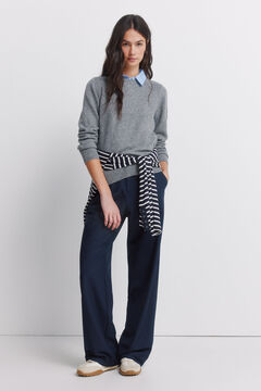 Conjunto de cal&ccedil;as, camisa e camisola