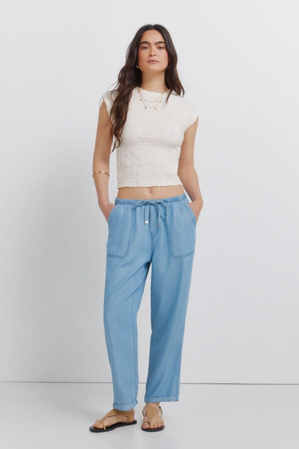 T-Shirt and trousers set