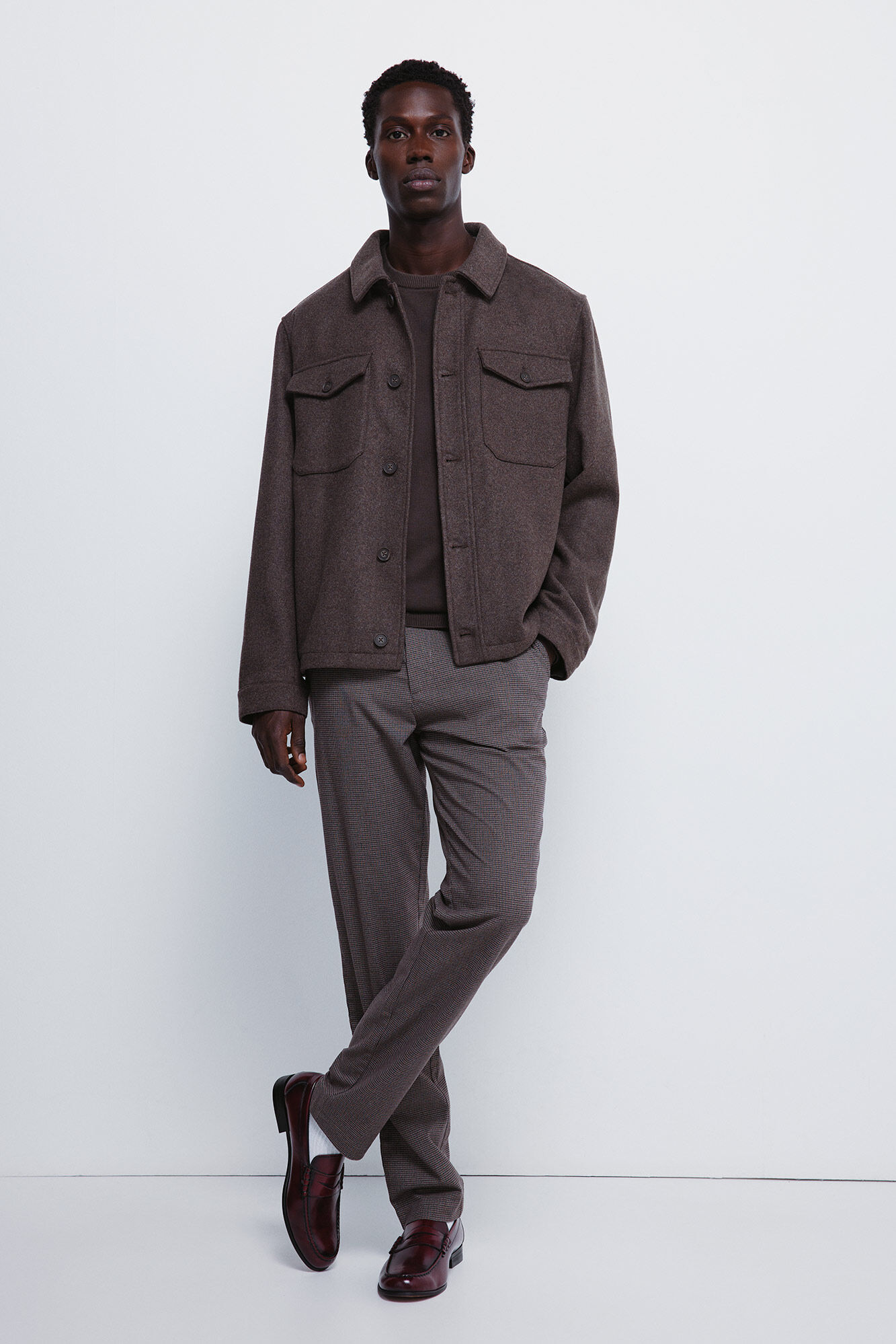 Conjunto de cal&ccedil;a e sobrecamisa