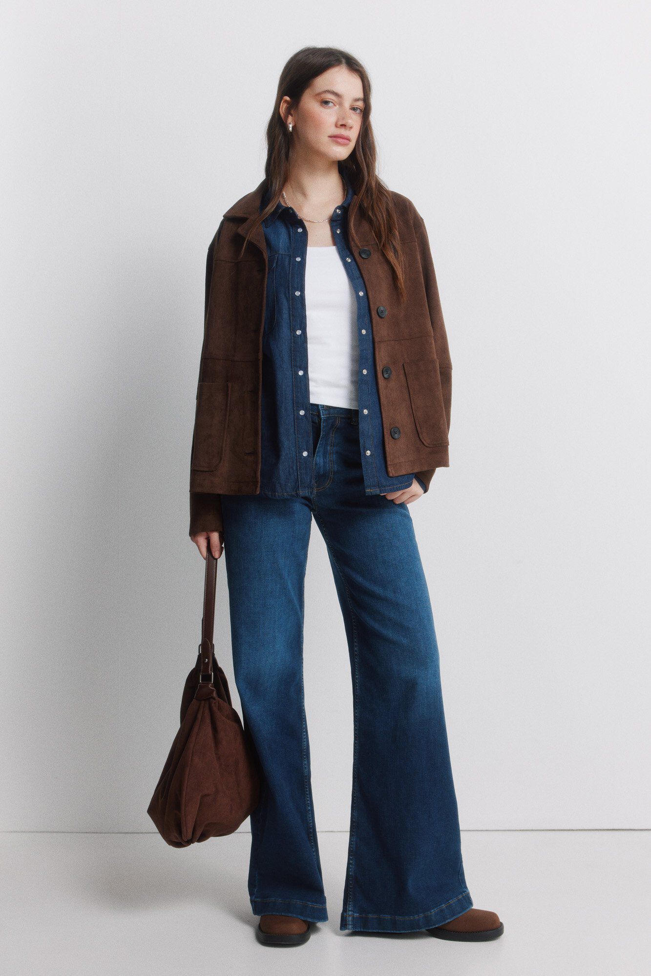 Conjunto de jeans e sweatshirt