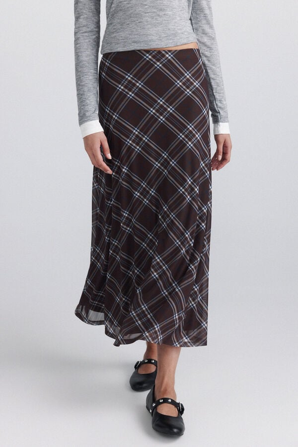 Sneakers and skirt set