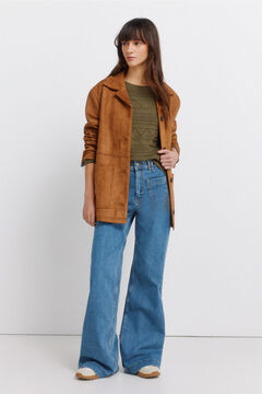 Conjunto de blazer, jeans e camisola