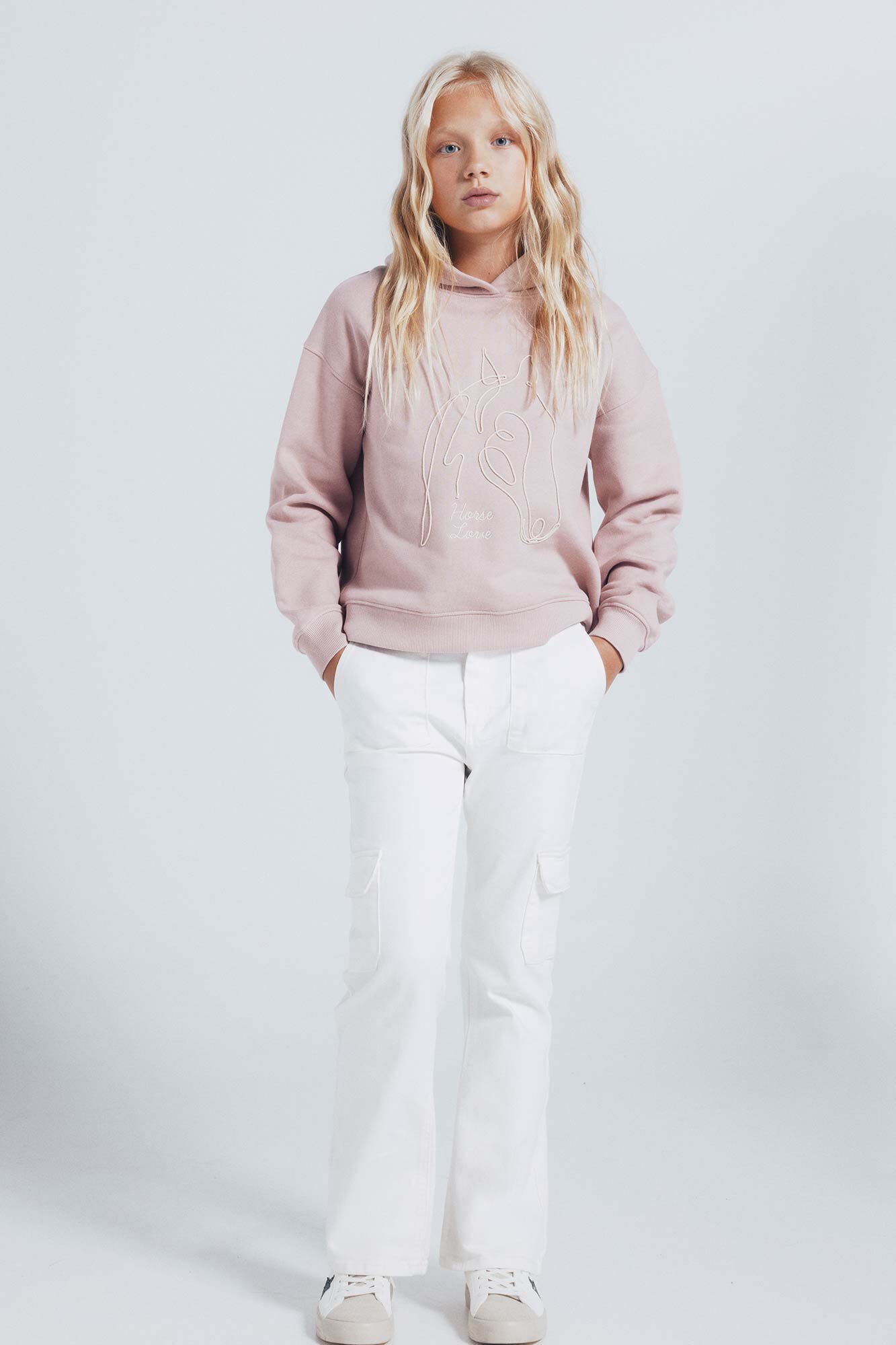 Sweatshirt and trousers set