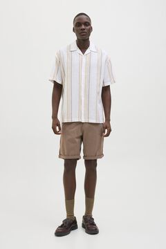 Conjunto de bermuda e camisa