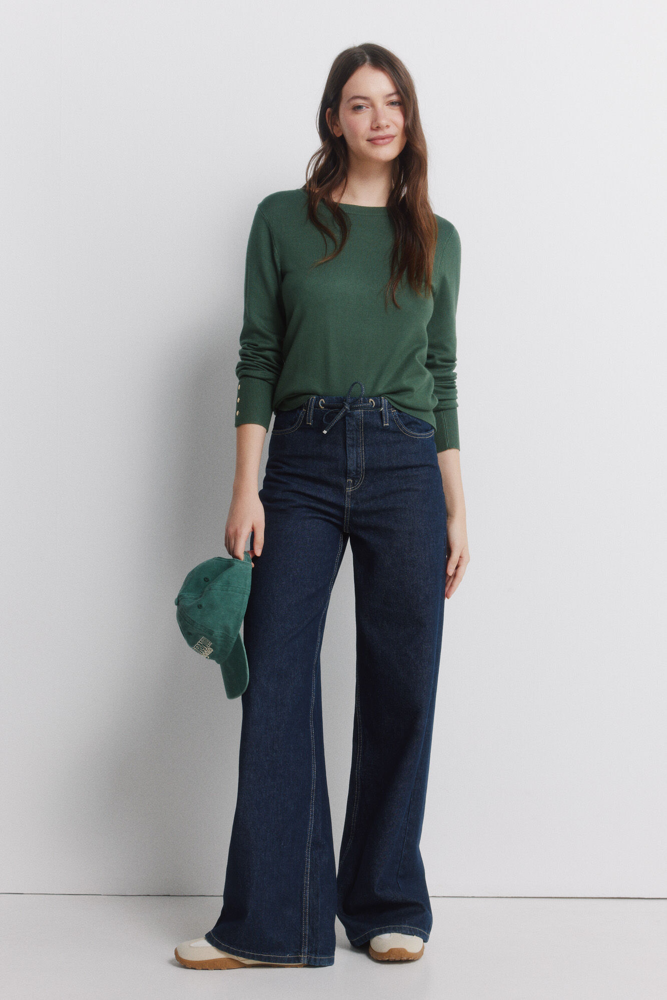 Conjunto de bon&eacute;, cal&ccedil;as e camisola