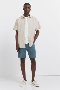 Conjunto de bermuda, zapatilla y camisa