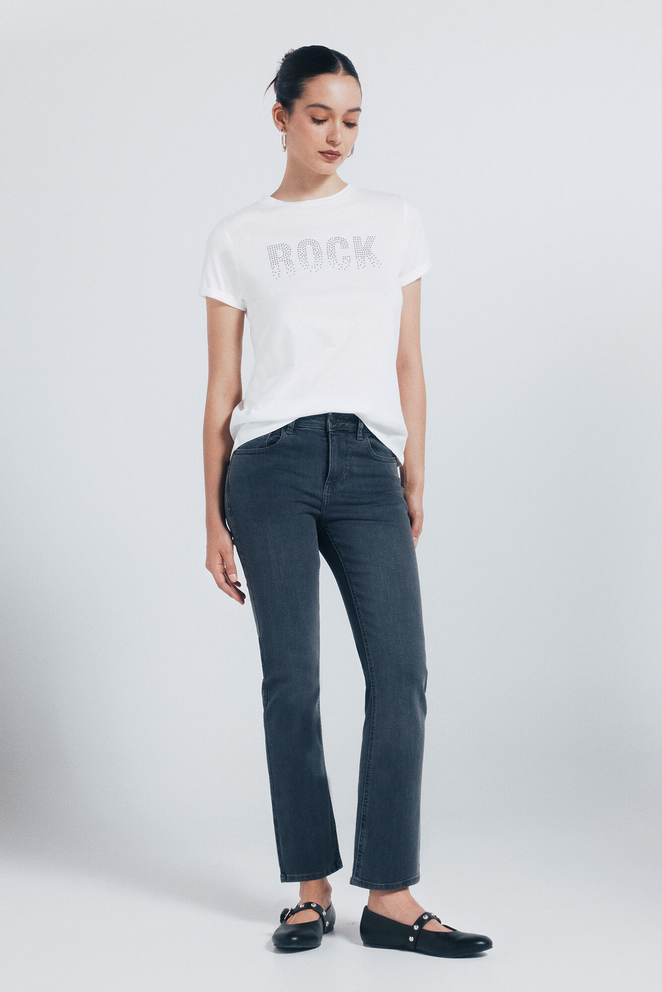 Conjunto de jeans y camiseta