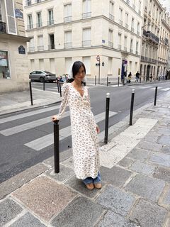 Conjunto de mocasines, vestido y pa&ntilde;uelo