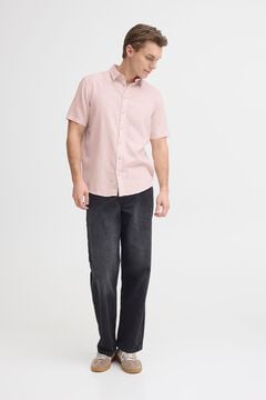 Conjunto de camisa e jeans