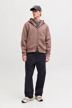 Conjunto de cal&ccedil;as, t&ecirc;nis e t-shirt