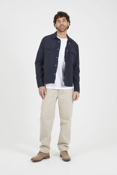 Conjunto de sobrecamisa e cal&ccedil;as