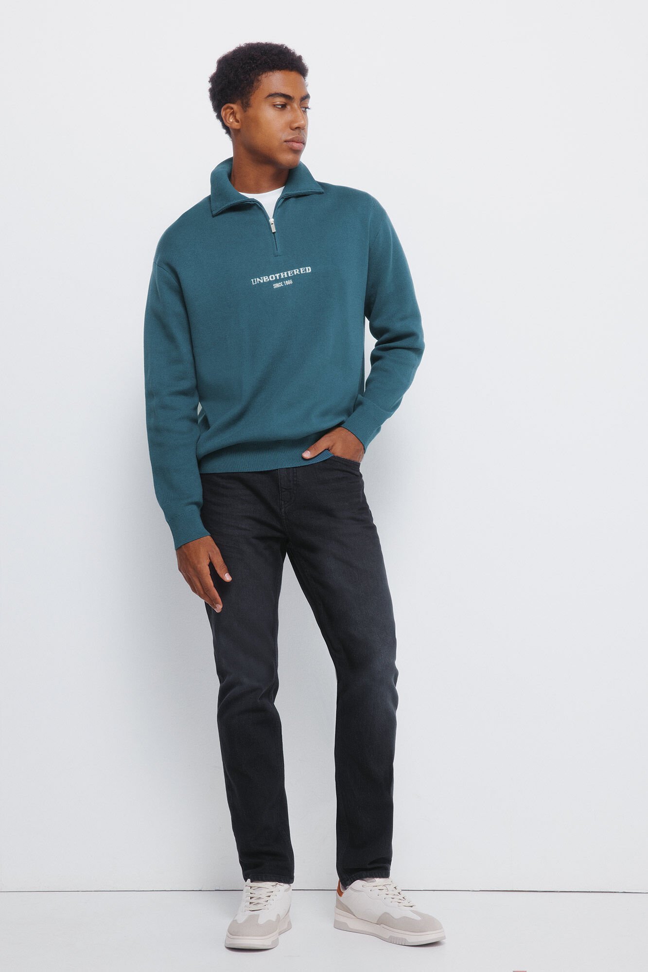 Conjunto de pantal&oacute;n y jersey