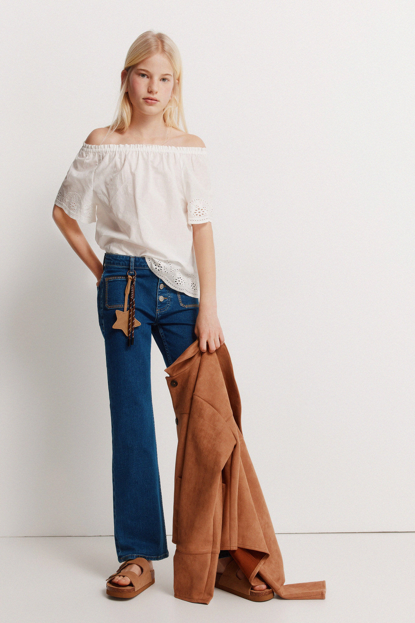 Conjunto de blusa y jeans