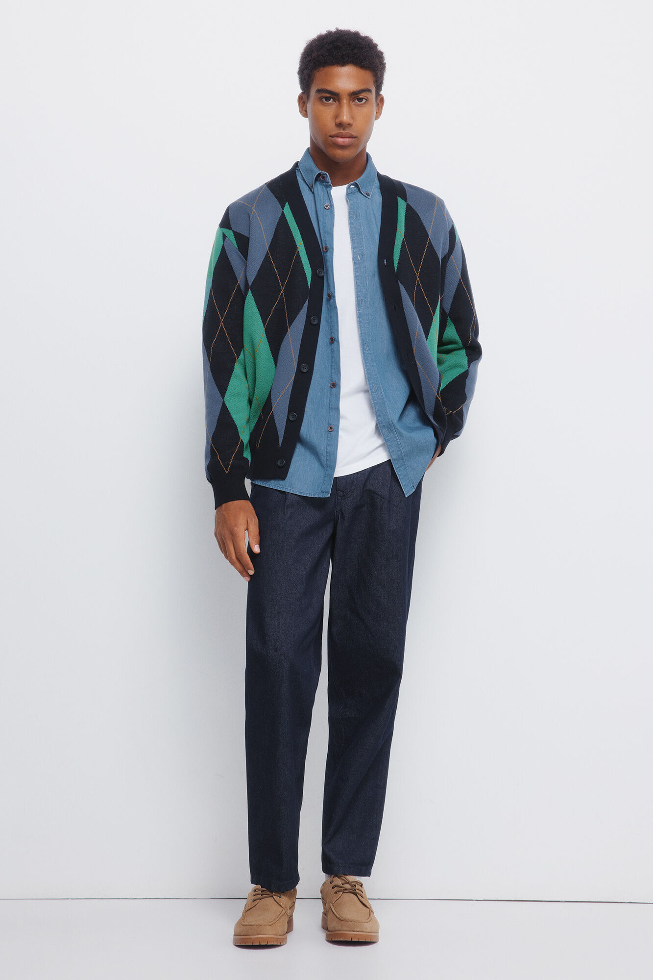 Conjunto de cal&ccedil;a e cardigan