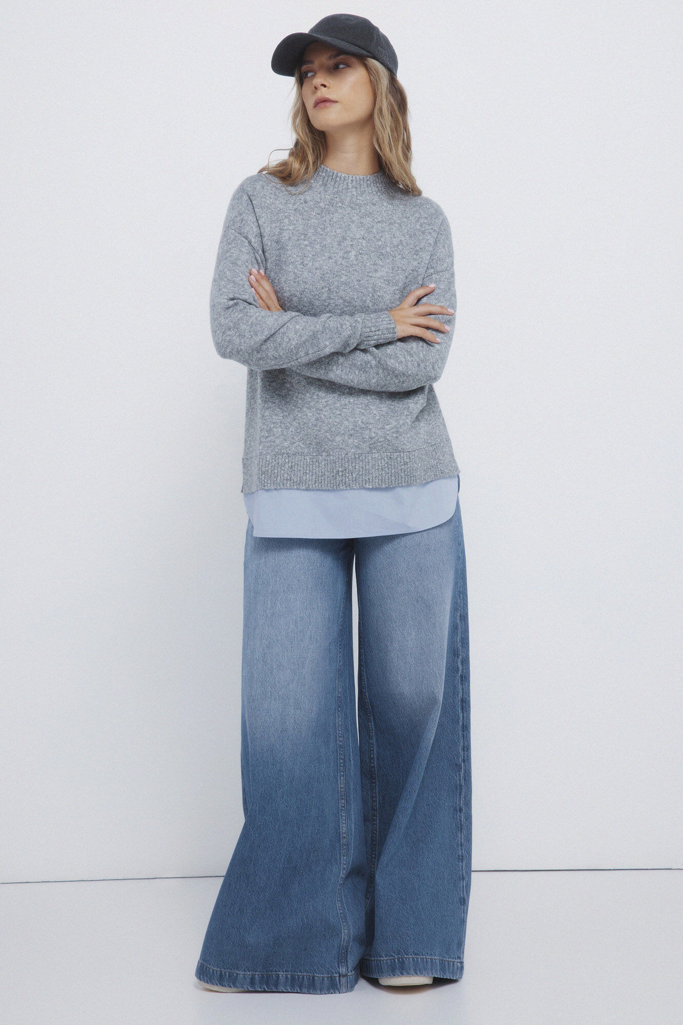 Conjunto de gorra, jeans y jersey