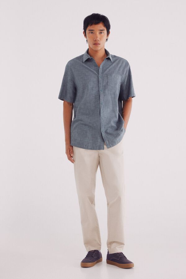 Conjunto de sobrecamisa e cal&ccedil;as