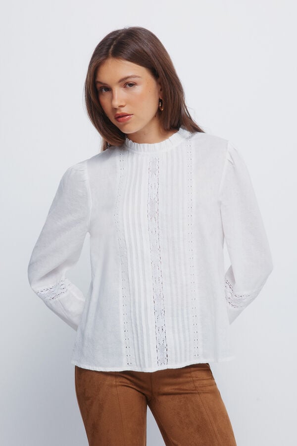 Trousers and blouse set