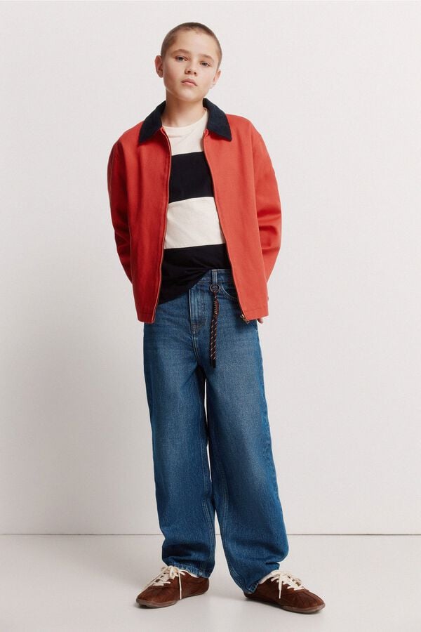 Conjunto de pantal&oacute;n y sudadera