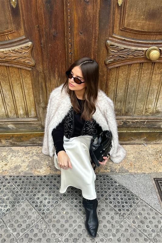 Coat, skirt and t-shirt set