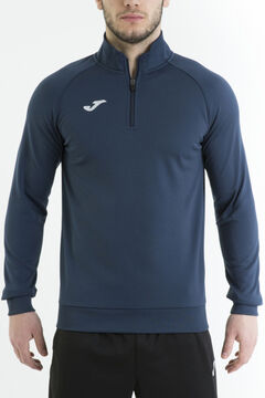 Conjunto de cal&ccedil;a, sapatilhas e sweatshirt