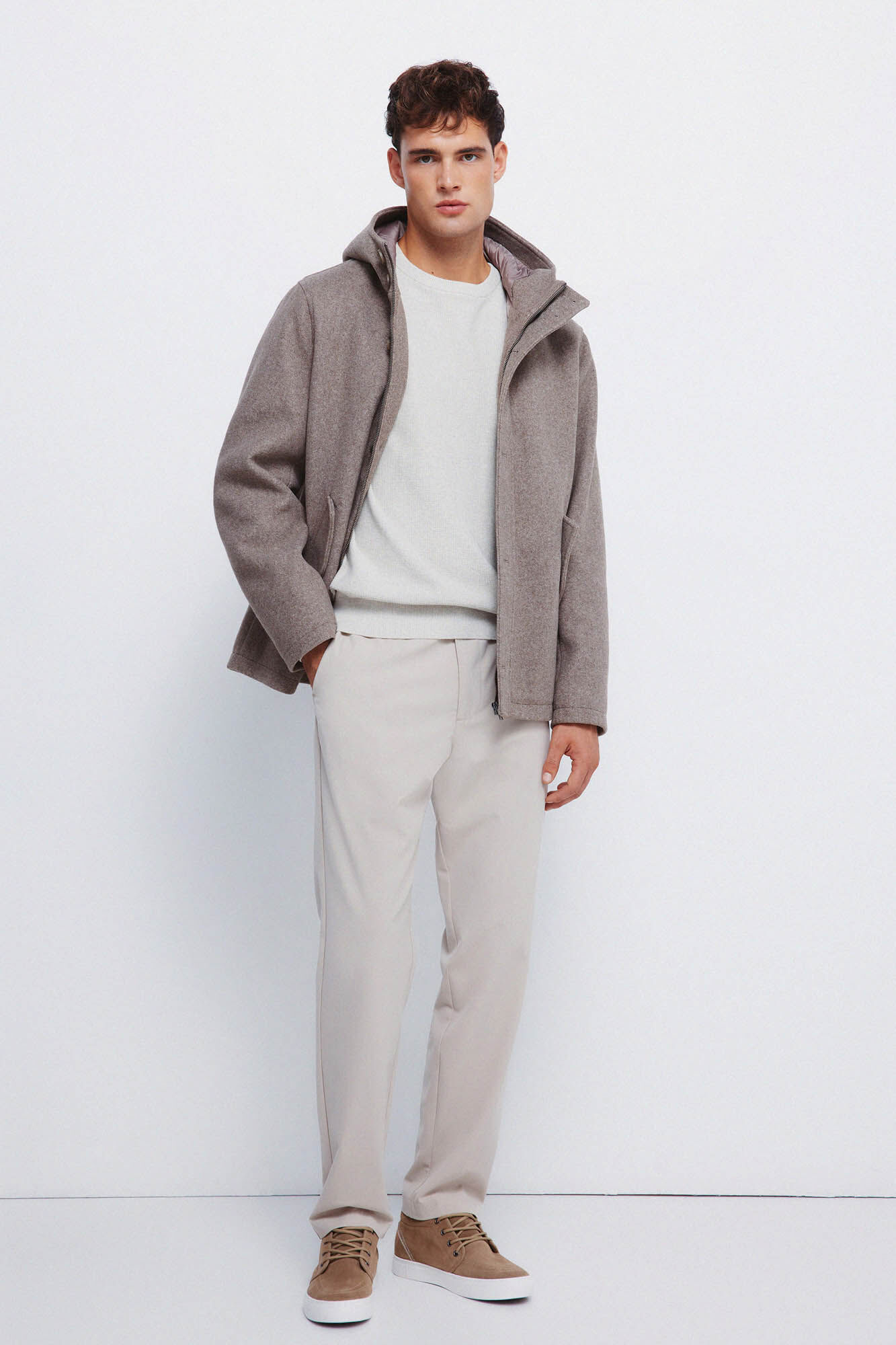 Conjunto de cal&ccedil;as, parka e camisola