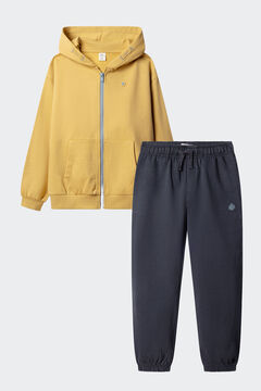 Jogger and sweatshirt set