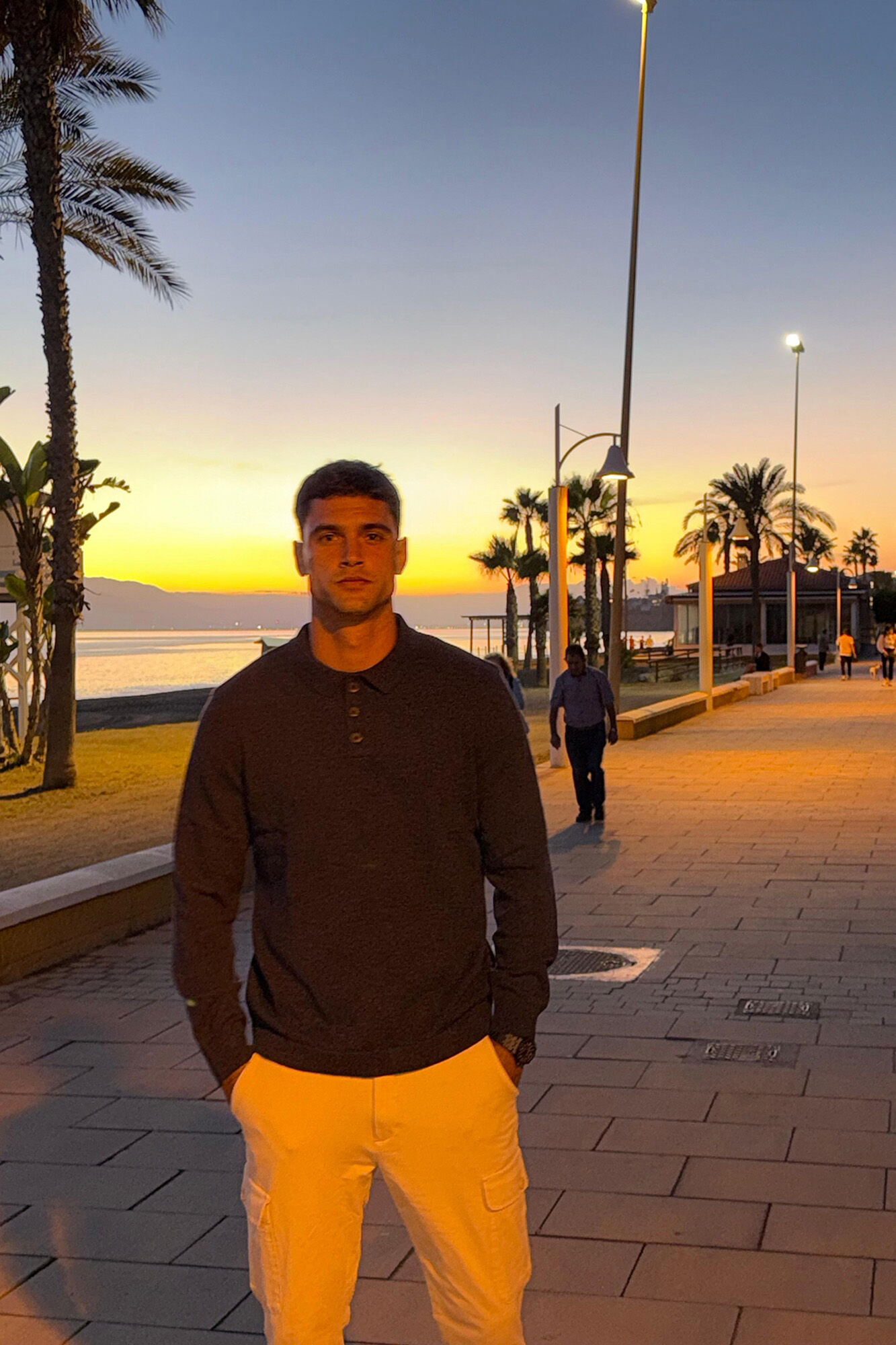 Conjunto de cal&ccedil;as e camisola