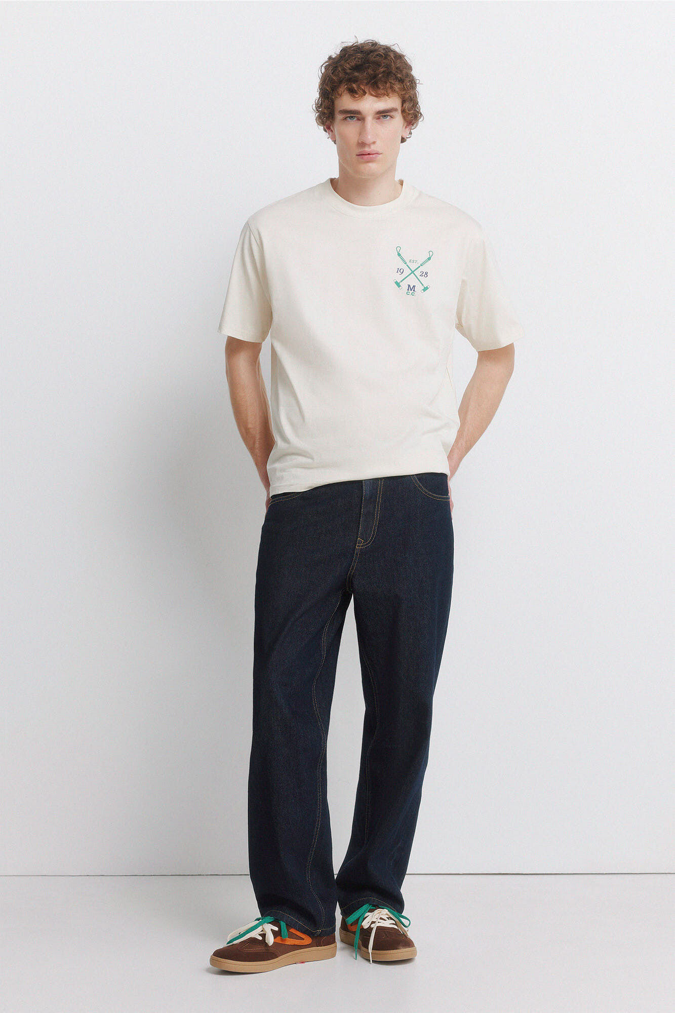 Conjunto de cal&ccedil;a e t-shirt