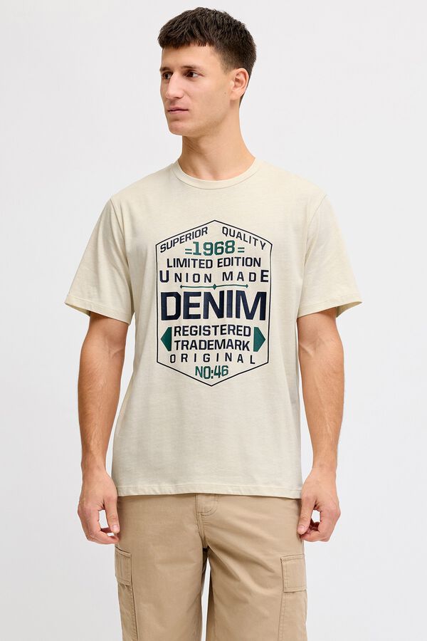 Conjunto de camiseta y pantal&oacute;n