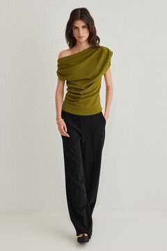 Conjunto de zapatos, pantal&oacute;n y top